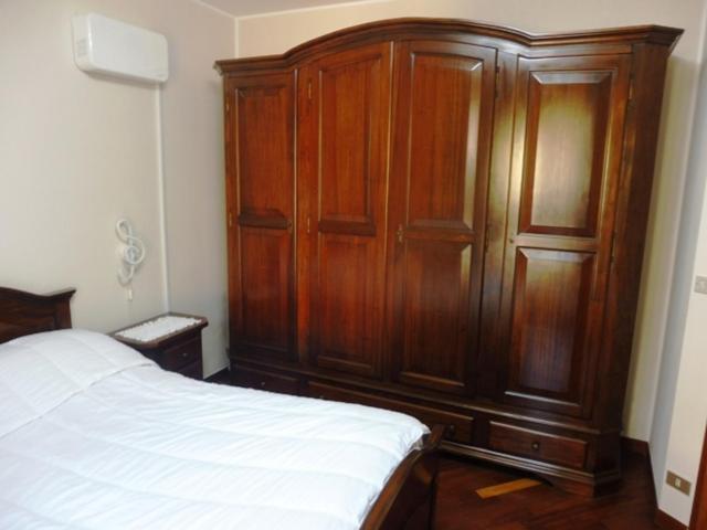 Apartamento La Dimora Di Nonno Piero Manta Exterior foto