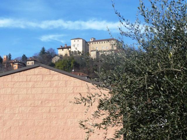 Apartamento La Dimora Di Nonno Piero Manta Exterior foto