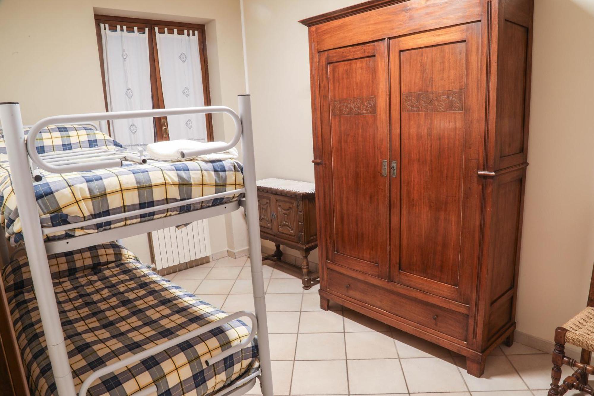 Apartamento La Dimora Di Nonno Piero Manta Exterior foto